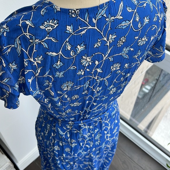 Amuse society short sleeve floral maxi wrap dress - Picture 9 of 9